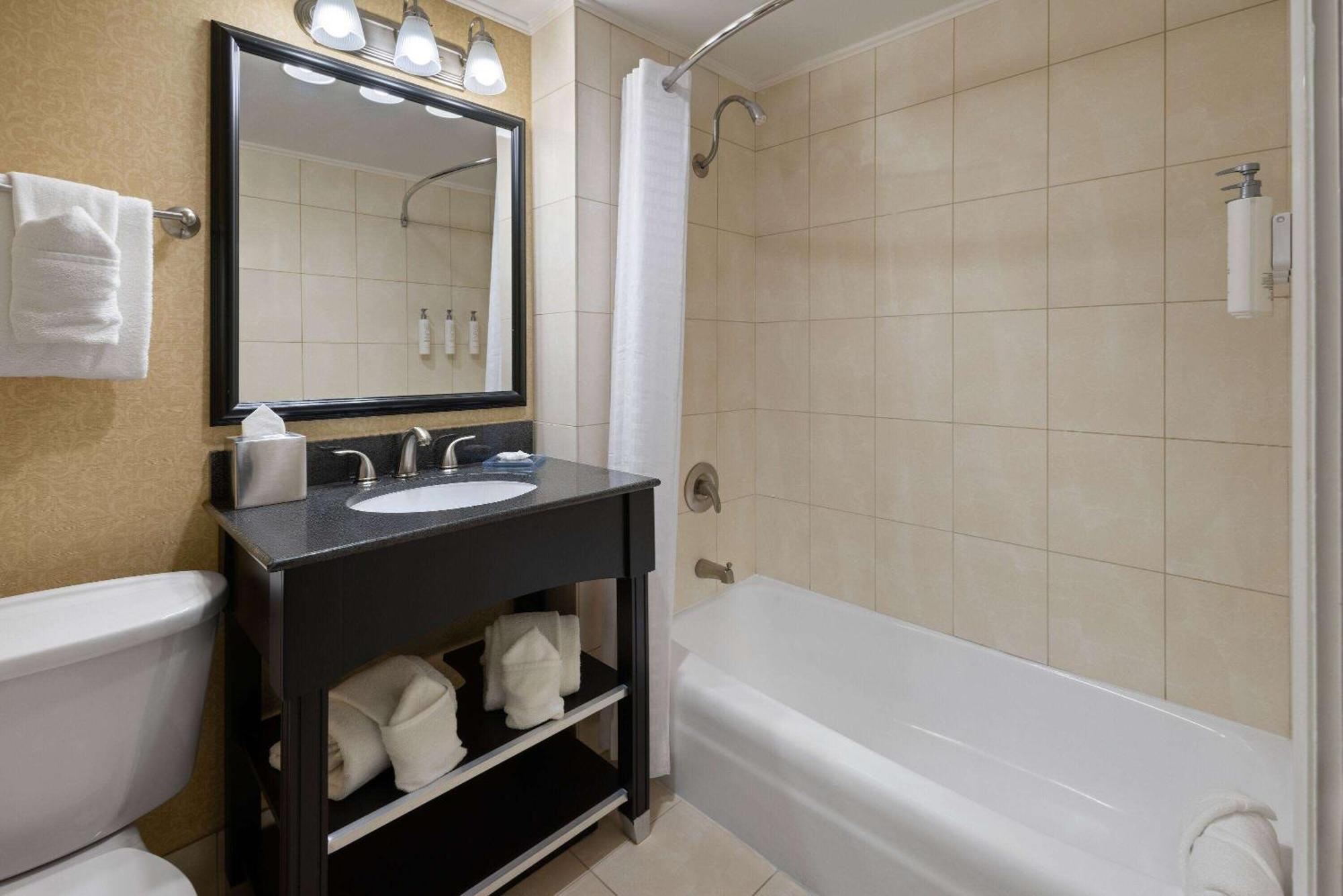 Penn Harris Hotel Harrisburg, Trademark By Wyndham Luaran gambar